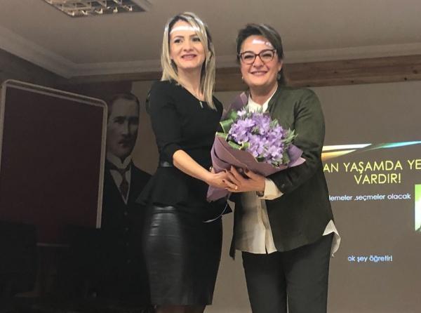 Psikolog Emine Özçivici Ayhan semineri